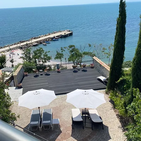Villa Alenor | Sea View & Beach Access Villa Nessebar