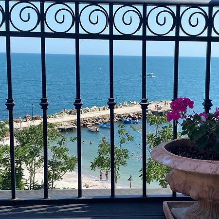 Villa Alenor | Sea View & Beach Access Villa Nessebar